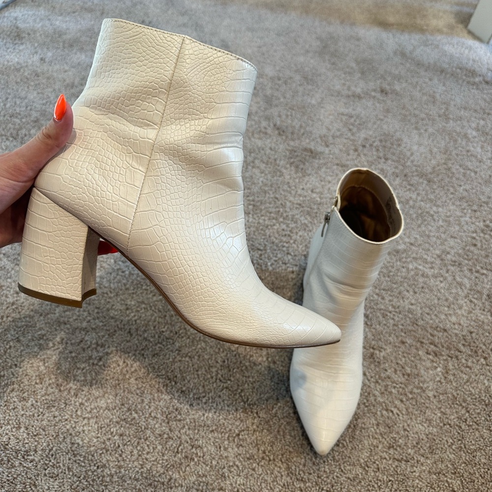 Steven Madden boot
